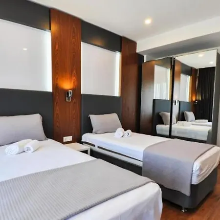 Villa Sleeps 4, Enchanting With A Private Pool - Awz 300, 2 *